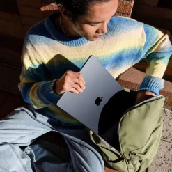 Sale APPLE 15 Inch M3 MacBook Air Starlight