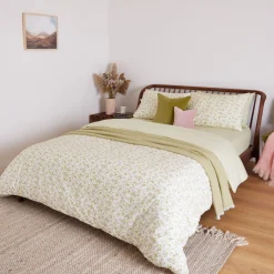 180 Thread Count Dainty Lily Duvet Set