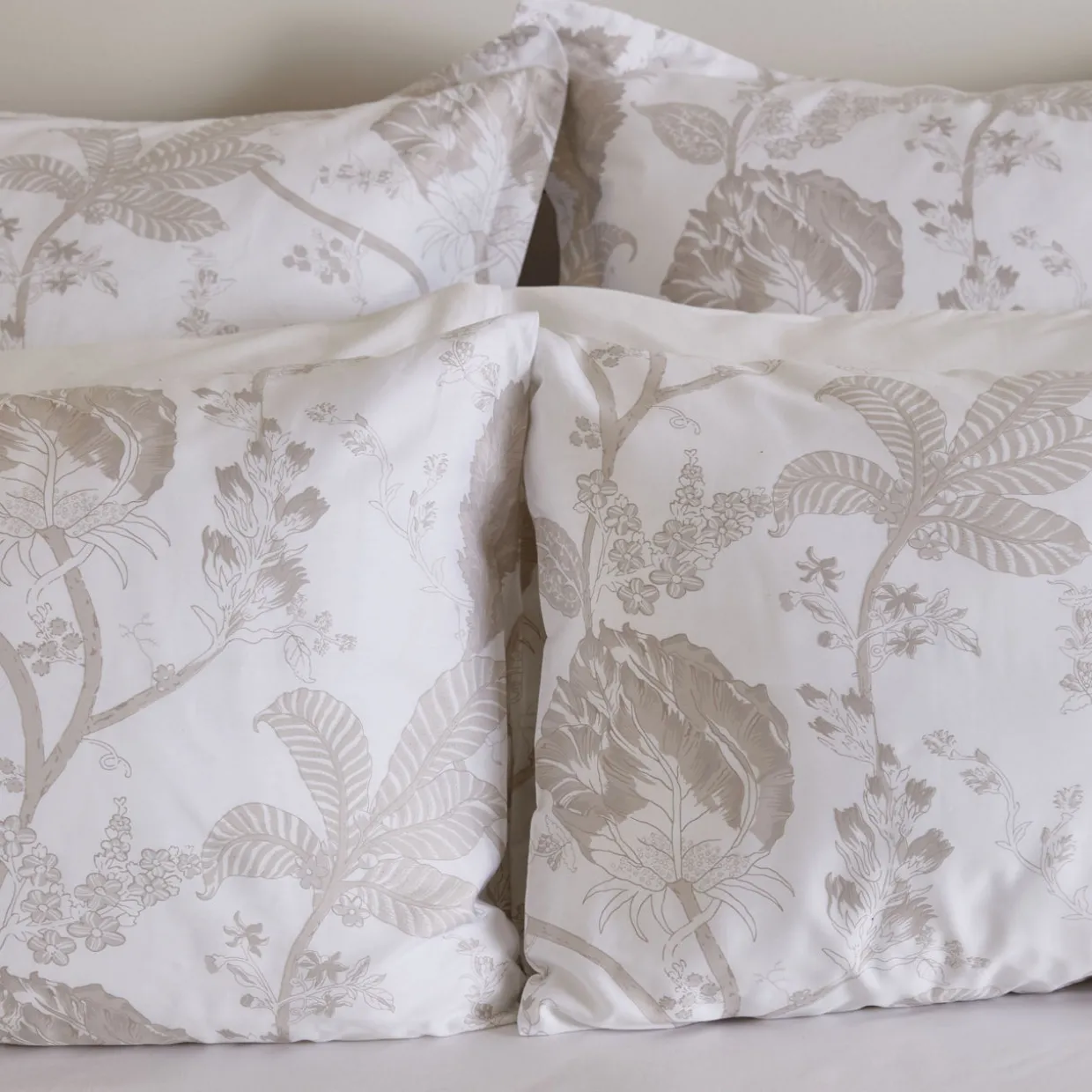 300 Thread Count Jacobean Pillowcase Set