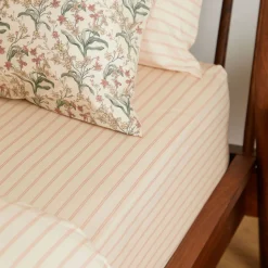 Discount FOXFORD 180 Thread Count Romantic Stripe Fitted Sheet