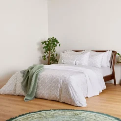 Fashion FOXFORD 300 Thread Count Sage Magnolia Duvet Set