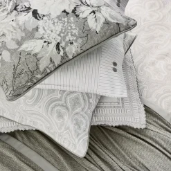 Amalia Cushion White and Silver