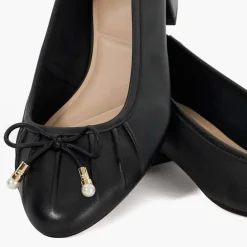 Amazing Ballet Flats