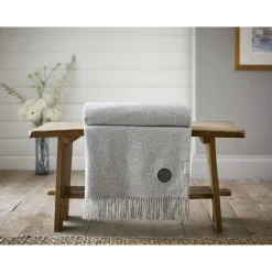 Discount THE LYNDON COMPANY Arthington Throw Grey
