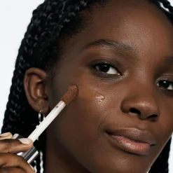 Beyond Perfecting 2-In-1 Foundation And Concealer