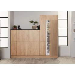 Hot HOTPOINT Built In 55c Freezer No Frost