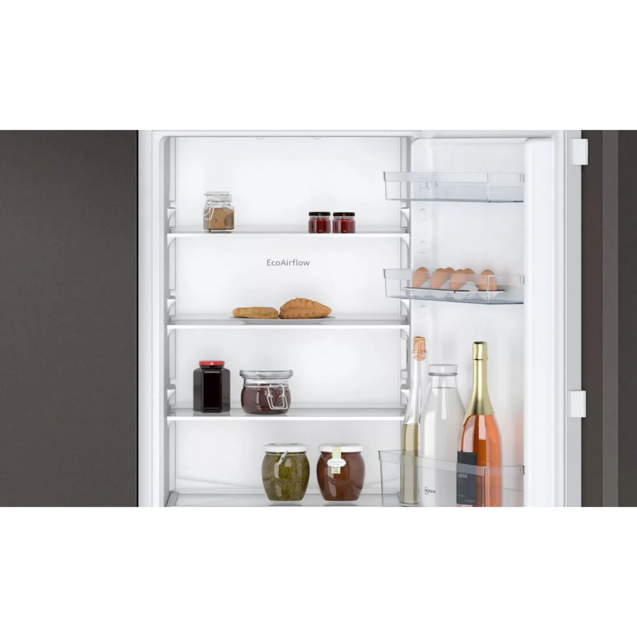 Discount NEFF Built-in Fridge-Freezer with Freezer at Bottom