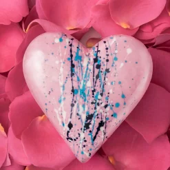 Hot GRÁ CHOCOLATES Caramel and Almond Sweetheart 200g