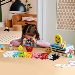 Discount LEGO Classic Creative Happy Box