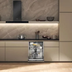 New WHIRLPOOL 60cm Integrated Dishwasher