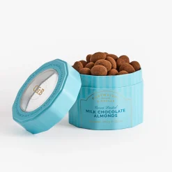 Cocoa Dusted Milk Chocolate Almonds 290g