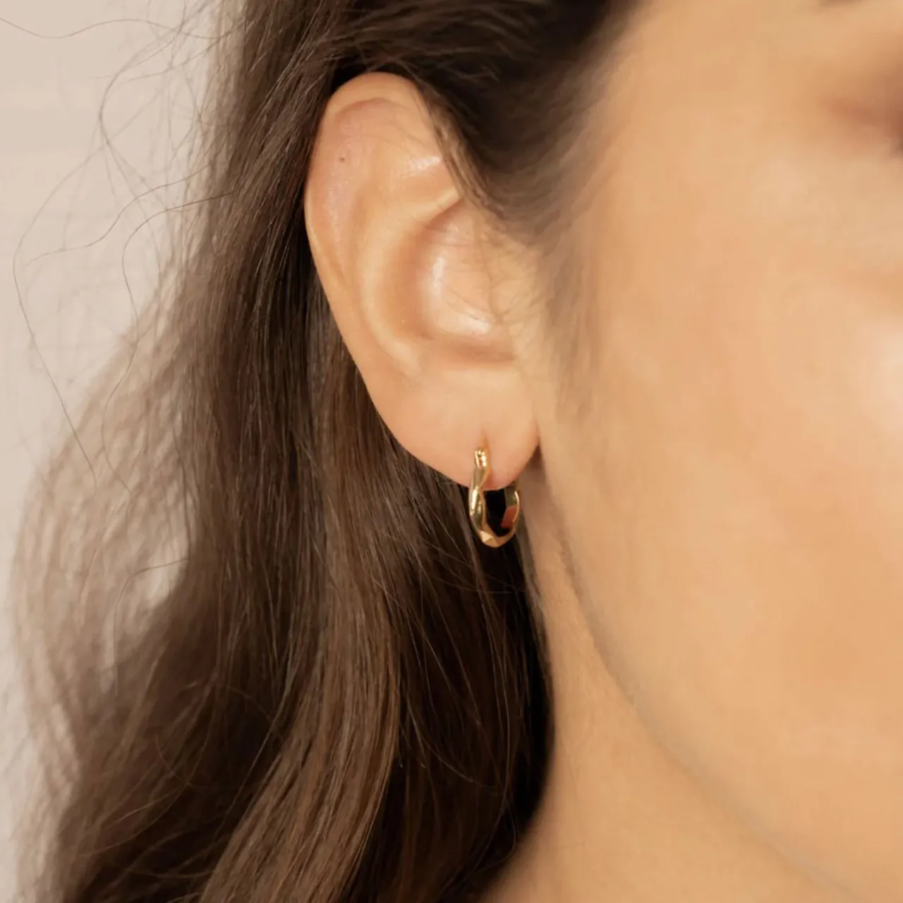 New METTLE & BLOOM Demure Hoop Earrings
