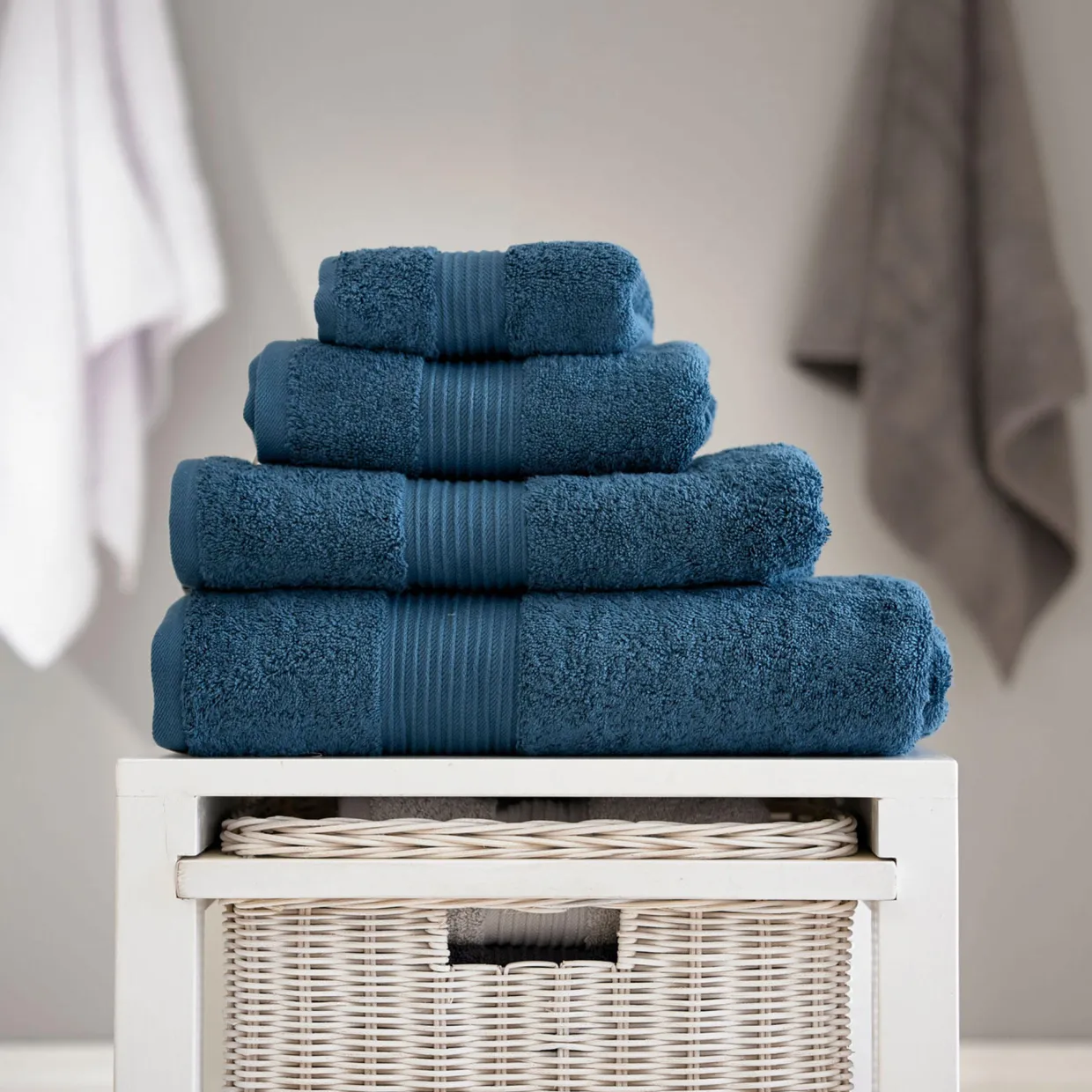 Deyong Bliss Towel Petrol