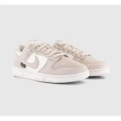 Outlet NIKE Dunk Low-Top Trainers