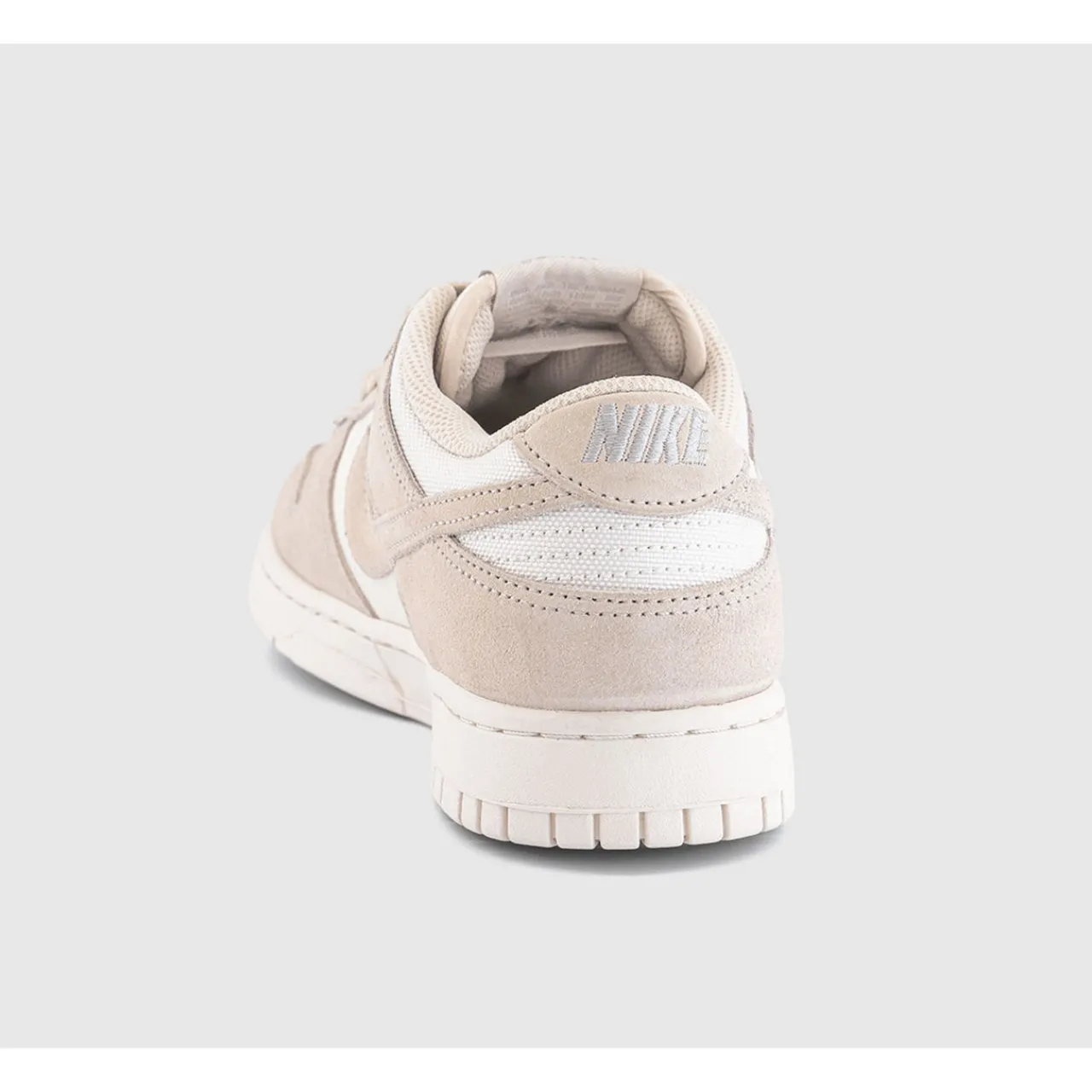 Outlet NIKE Dunk Low-Top Trainers