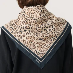 Elkie Leopard Scarf