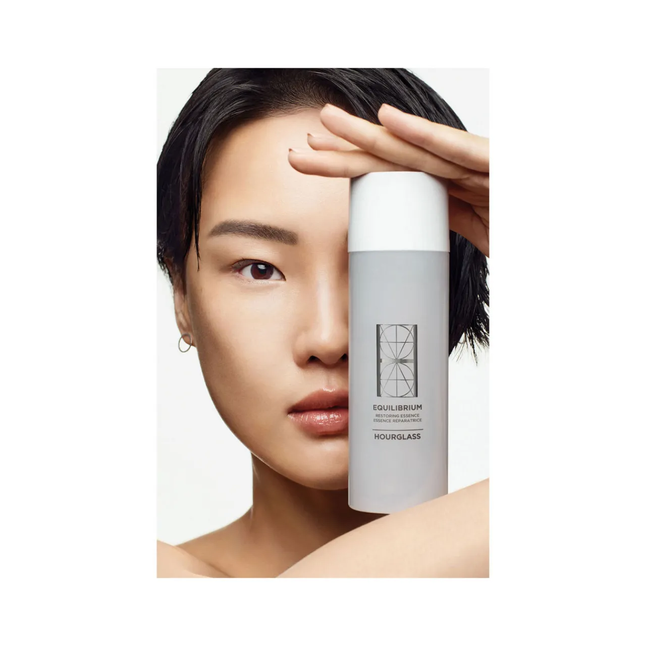 Fashion HOURGLASS Equilibrium Restoring Essence