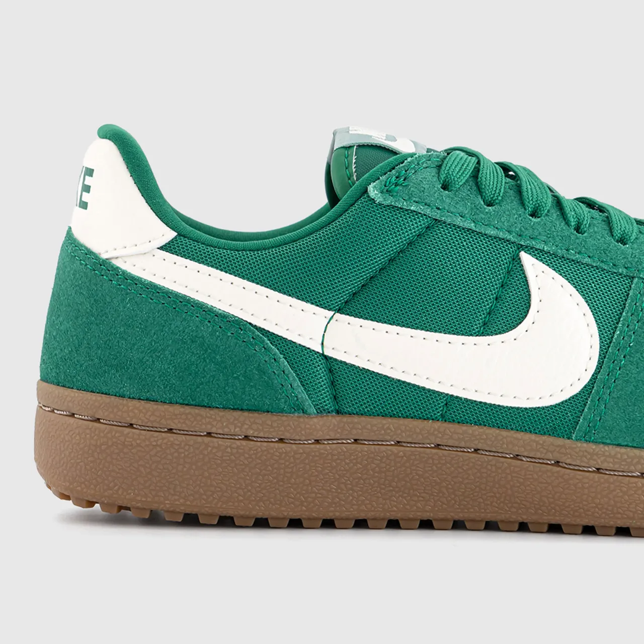 Hot NIKE Field General 82 SP Trainers