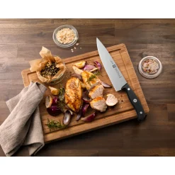 New ZWILLING J.A. HENCKELS Gourmet Chef Knife 20cm