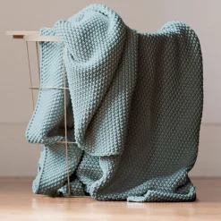 Discount KARLA BREE Guarda Throw Cream