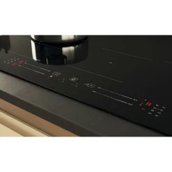 Outlet WHIRLPOOL Induction Black Glass-Ceramic Hob