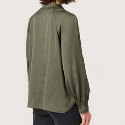 Hot SOAKED IN LUXURY Ioana Solid Blouse