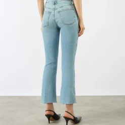 Discount GOOD AMERICAN Kick Flared Leg Jeans