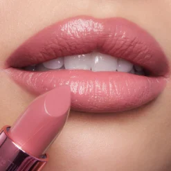 KISSING Lipstick
