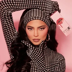 New KYLIE BY KYLIE JENNER Kylie Cosmetics Matte Lip Kit