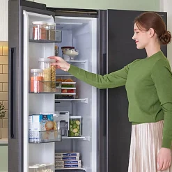 640L Bespoke AI Series 6 Side-by-Side Fridge Freezer with SpaceMax