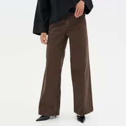 Lara Wide-Leg Trousers