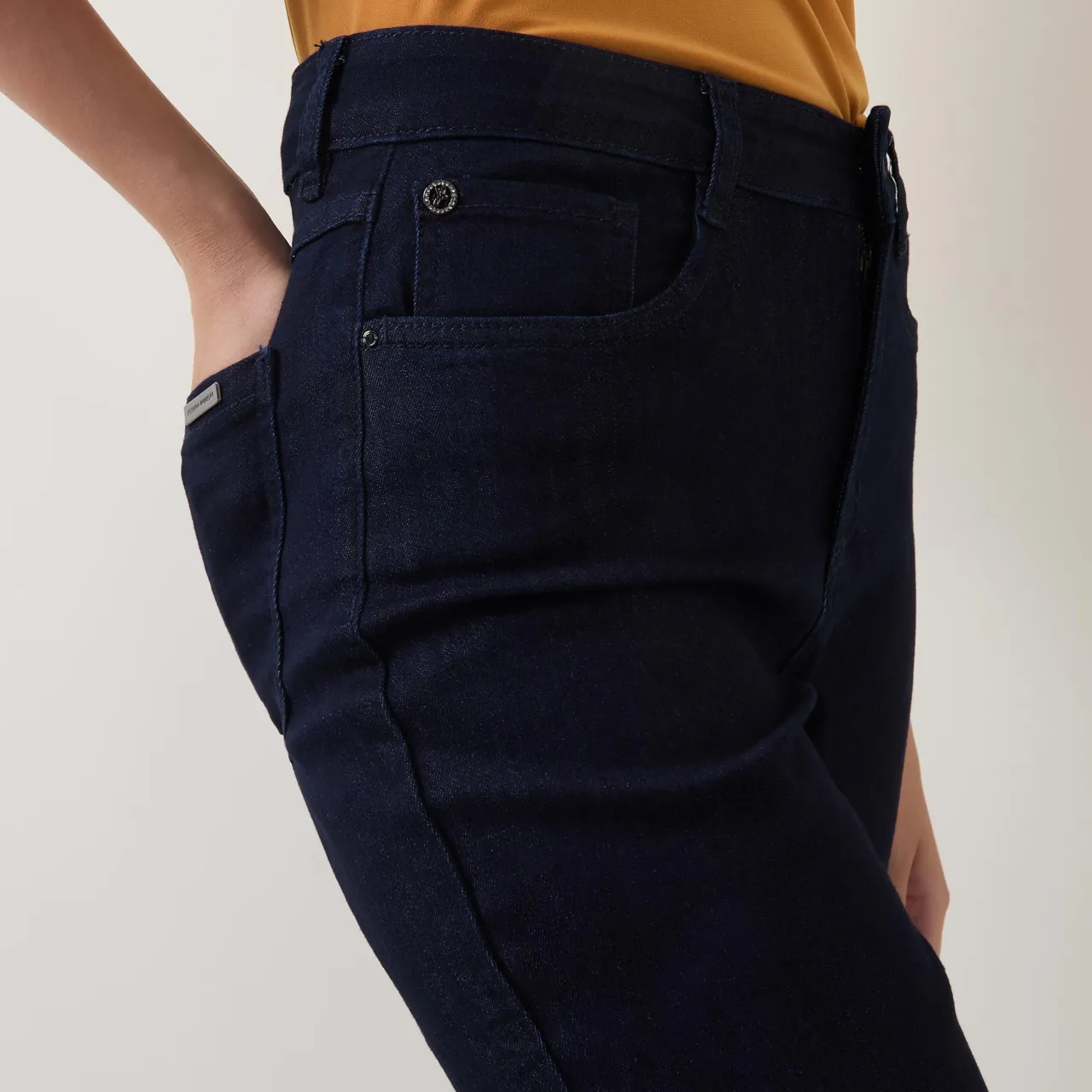 Discount JOSEPH RIBKOFF Margot Cropped Straight Leg Jeans