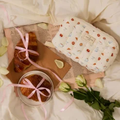 Marshmallow Flat Lay Makeup Box Bag - Patisserie