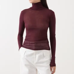 Massachusetts Fine-Knit Turtleneck