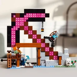 Minecraft® The Pickaxe Mine