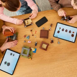 Minecraft® The Pillager Outpost and Ravager Gamer