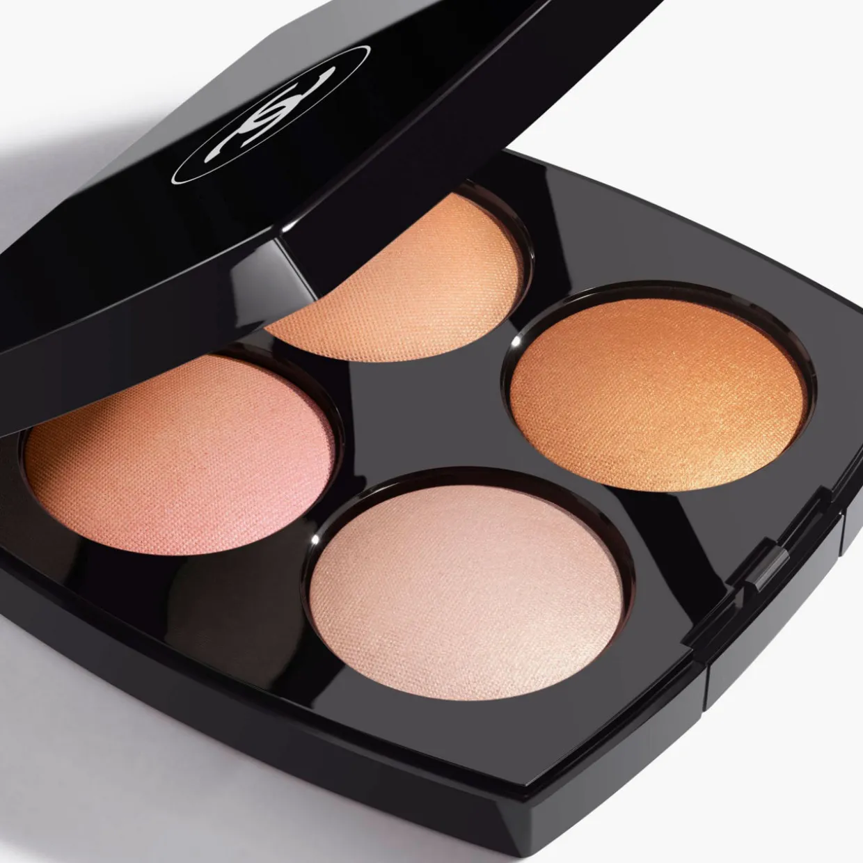 Multi-Use Eyeshadow and Highlighter Palette