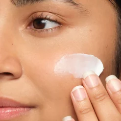 Natural Moisturising Factors + HA