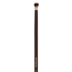 No. 4 – Crease Brush