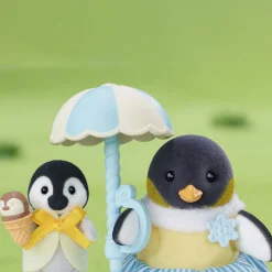 Penguin Family Play Set