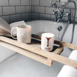 New NEOM WELLBEING Perfect Night's Sleep Intensive Skin Treatment Candle 140g