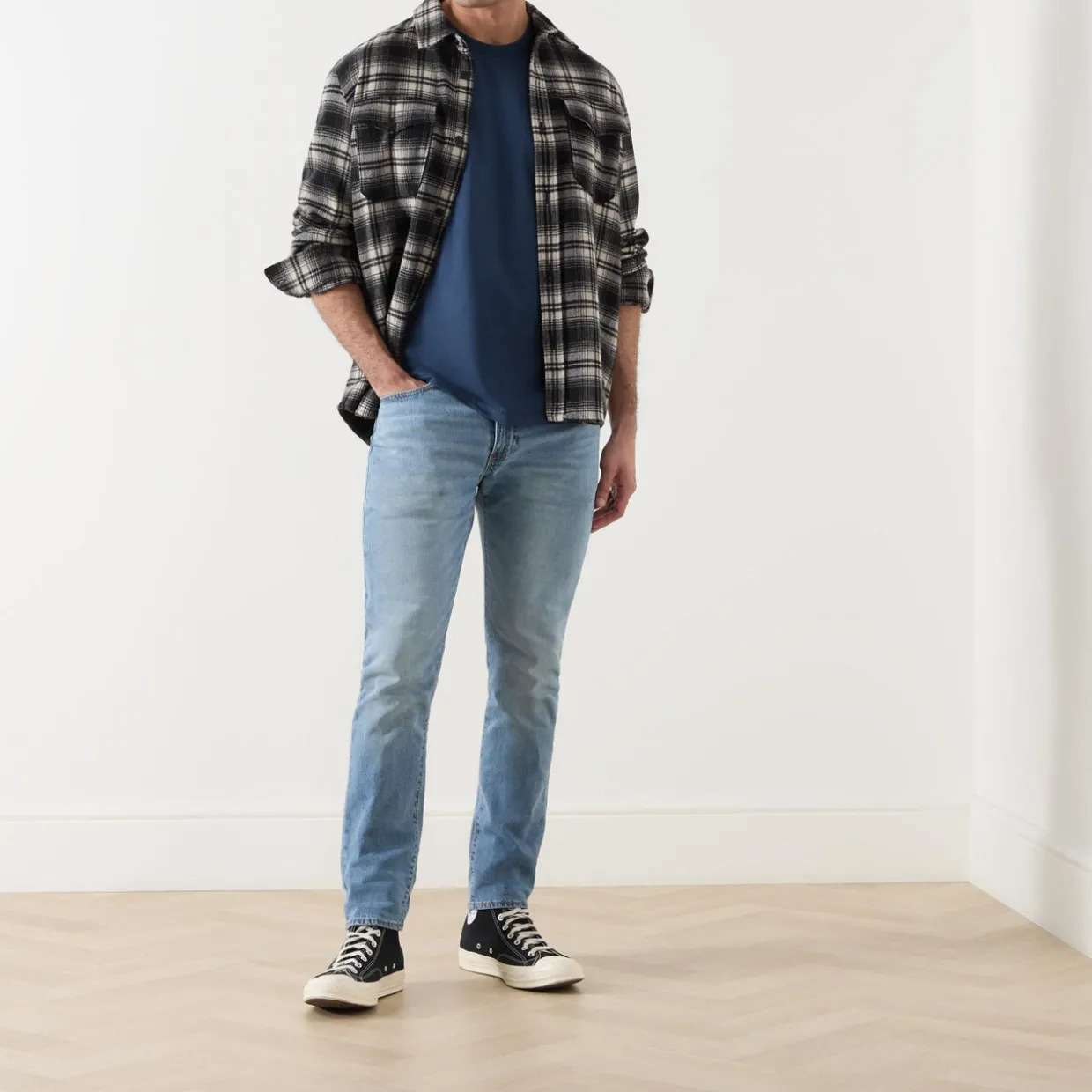 Red Tab™ Vintage Logo T-Shirt