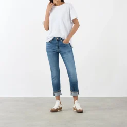 Relaxed Skinny Jeans