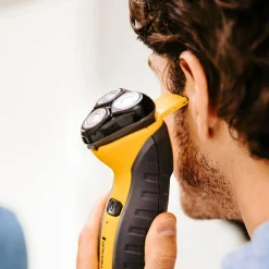 Remington 5100 Virtually Indestructible Rotary Shaver