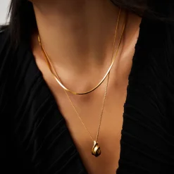 Savi Ridge Droplet Pendant Necklace