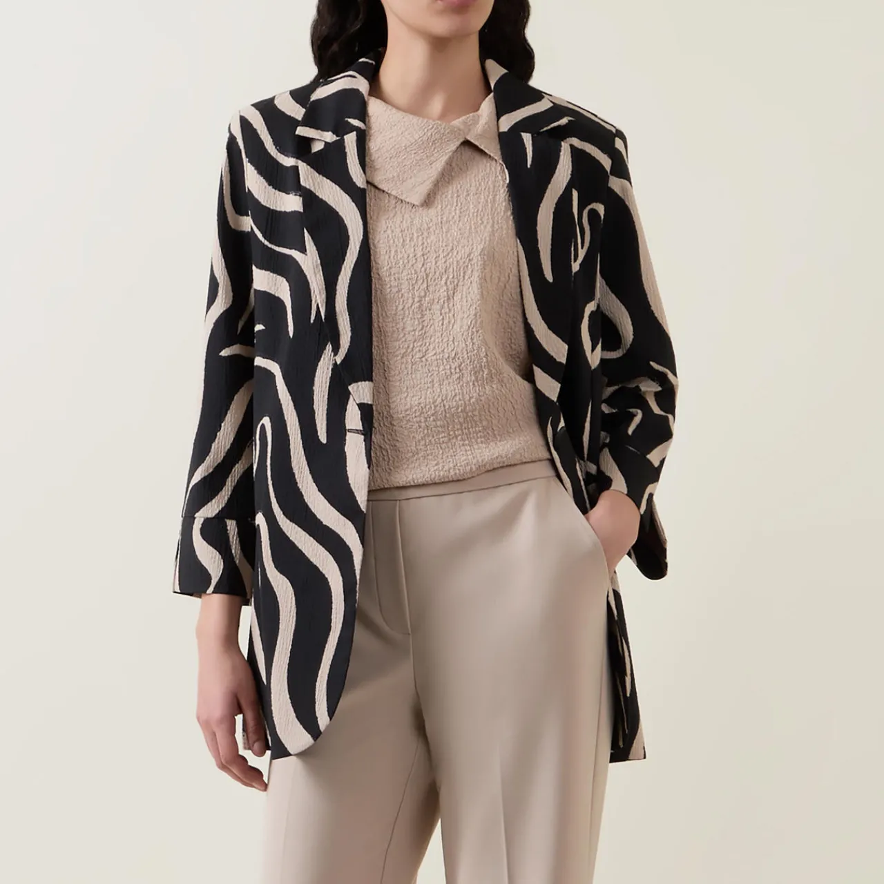 Best JOSEPH RIBKOFF Seersucker Abstract Blazer