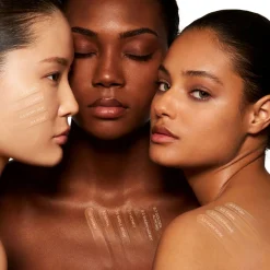 Hot TOM FORD SHADE AND ILLUMINATE SOFT RADIANCE FOUNDATION SPF 50