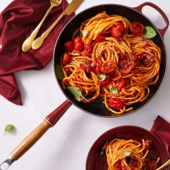 Fashion LE CREUSET Signature Cast Iron Frying Pan With Wooden Handle 28cm