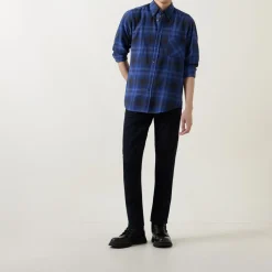 Slimmy Luxe Performance Tapered-Leg Jeans