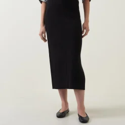 Smooth Pencil Skirt